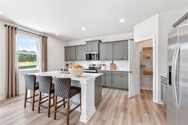 2069 Brookhill Way, Snellville, GA 30078