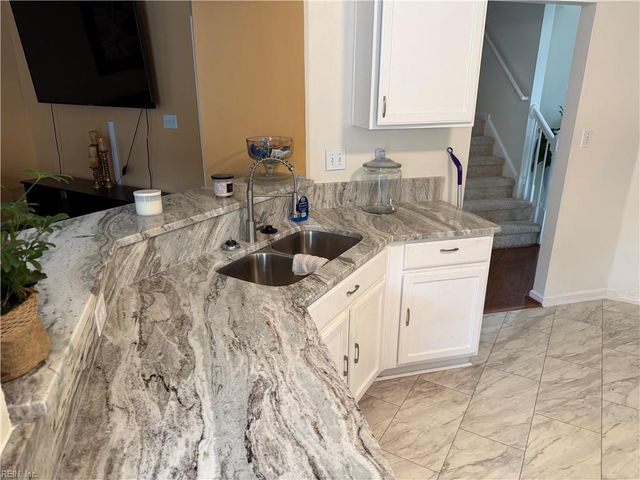 266 Cabell DR, Newport News, VA 23602