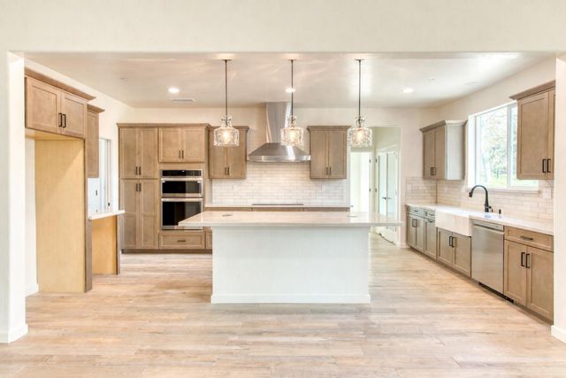 6413 N Pima Avenue, Fresno, CA 93722