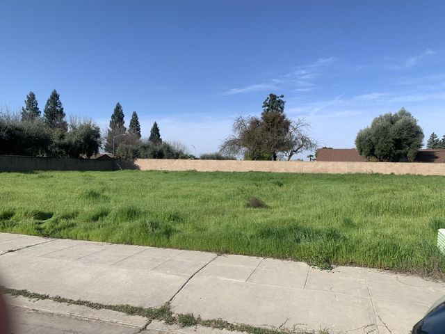 6413 N Pima Avenue, Fresno, CA 93722