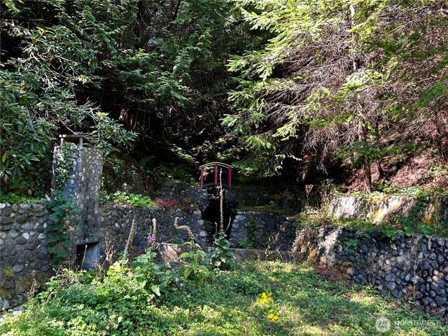 11 Williams Court, Brinnon, WA 98320