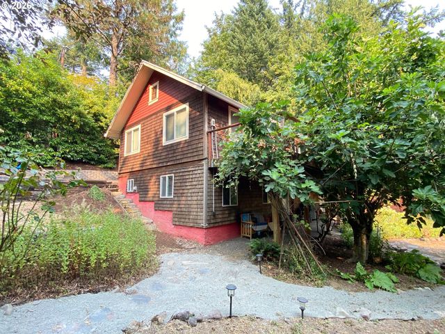 3840 Sw PATTON Rd, Portland, OR 97221