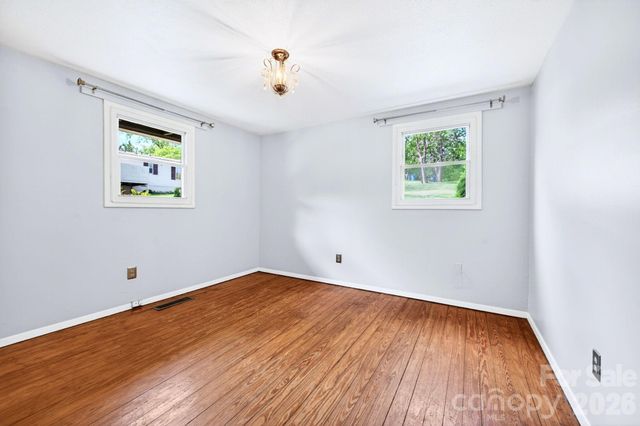 138 Brooklyn Road, Asheville, NC 28803
