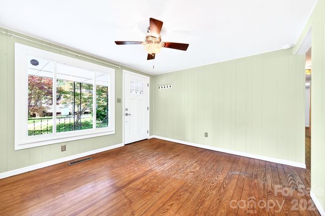 138 Brooklyn Road, Asheville, NC 28803