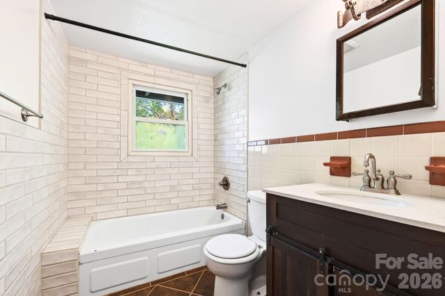 138 Brooklyn Road, Asheville, NC 28803