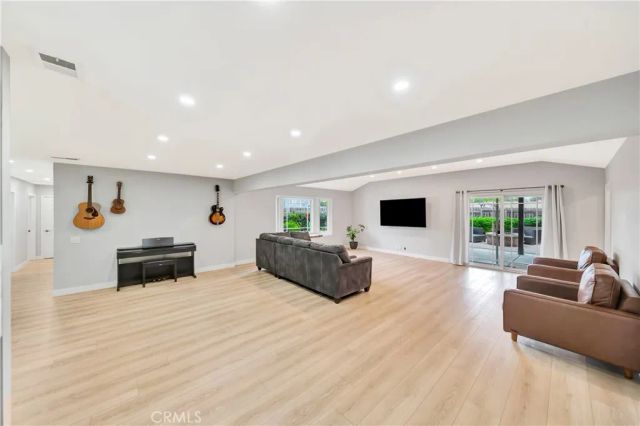 10470 Tulsa Circle, Ventura, CA 93004