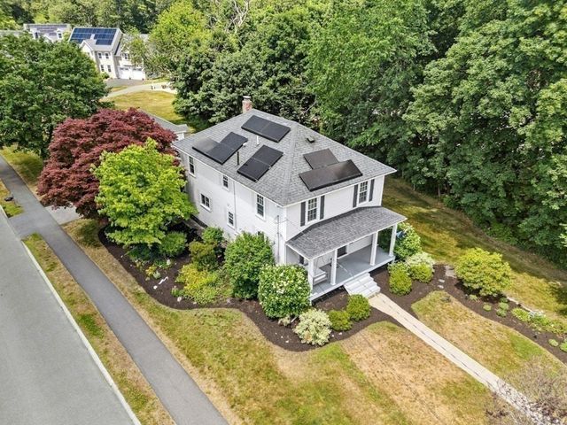 2 Sterling Court, Northborough, MA 01532