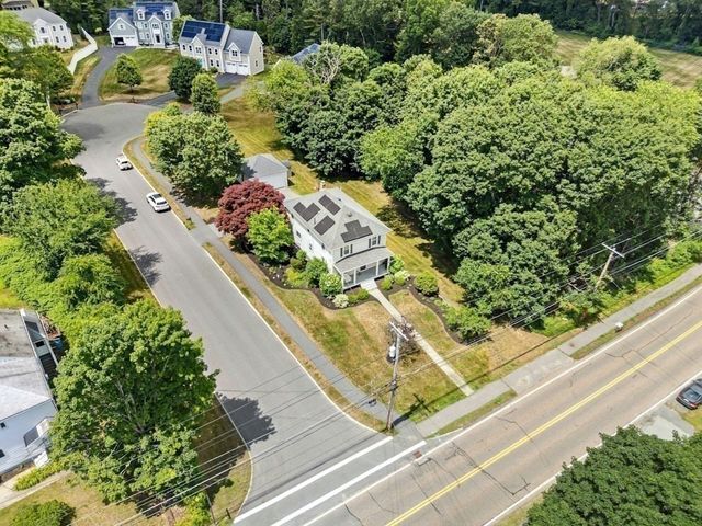 2 Sterling Court, Northborough, MA 01532