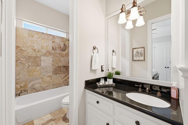 12323 Longmire Cove, Conroe, TX 77304