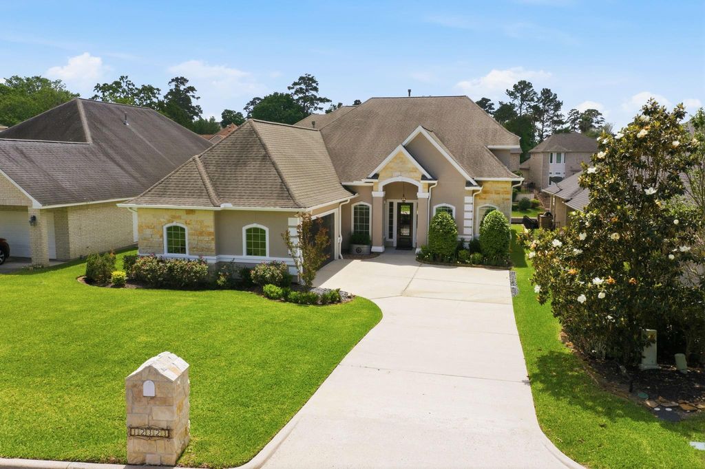 12323 Longmire Cove, Conroe, TX 77304