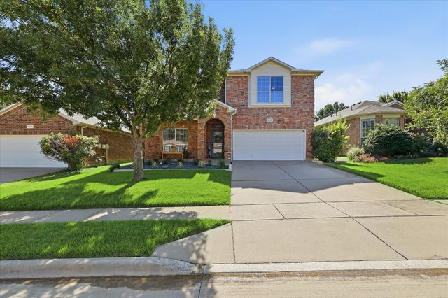 12848 Old Macgregor Lane, Fort Worth, TX 76244