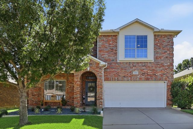 12848 Old Macgregor Lane, Fort Worth, TX 76244