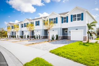 1898 Kendall Pointe Place, Melbourne, FL 32935