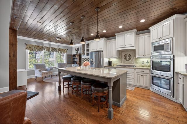 6464 Deep Canyon Road, Hixson, TN 37343