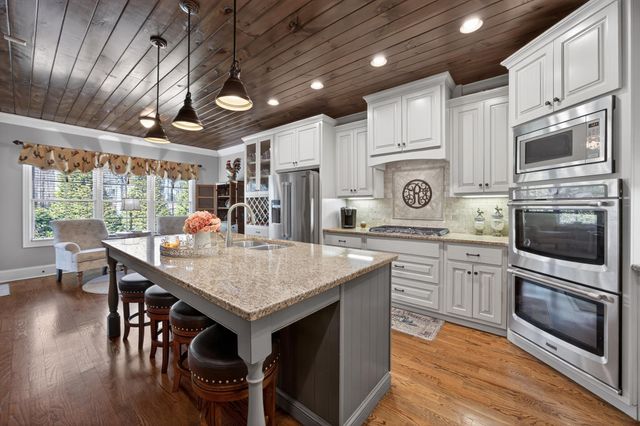 6464 Deep Canyon Road, Hixson, TN 37343