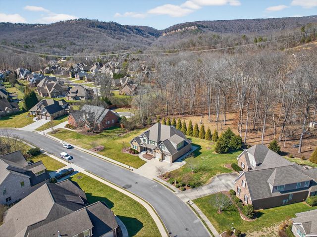 6464 Deep Canyon Road, Hixson, TN 37343