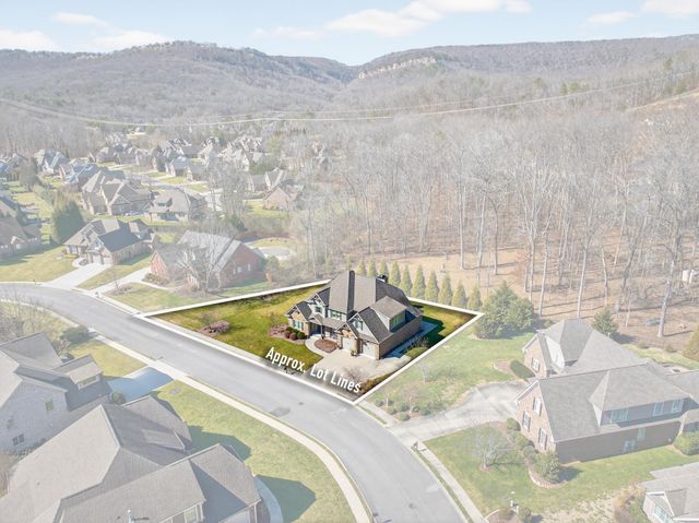 6464 Deep Canyon Road, Hixson, TN 37343