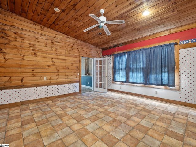11280 Highway 56 N, Clinton, SC 29325