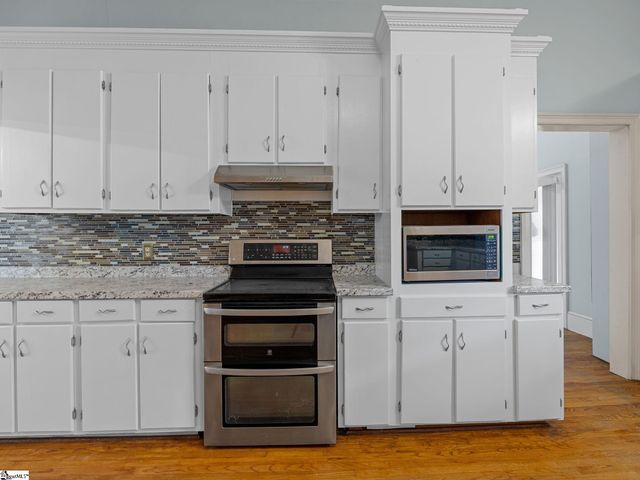 11280 Highway 56 N, Clinton, SC 29325