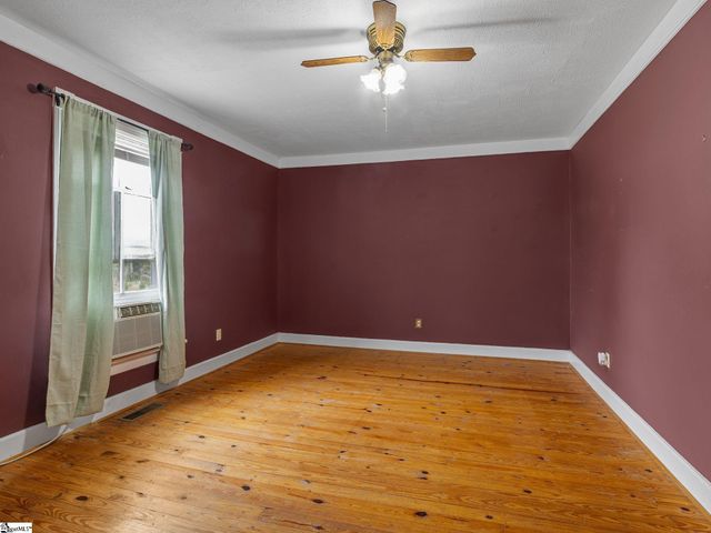 11280 Highway 56 N, Clinton, SC 29325