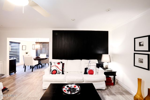 16 E CALAVAR Road, Phoenix, AZ 85022