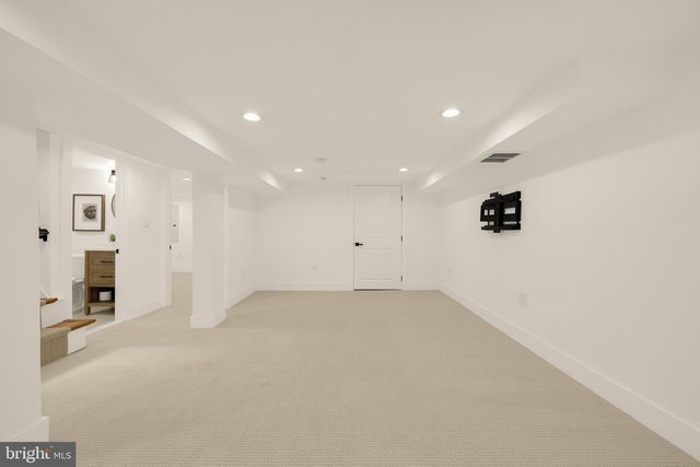 2832 SUMMERFIELD RD, Falls Church, VA 22042