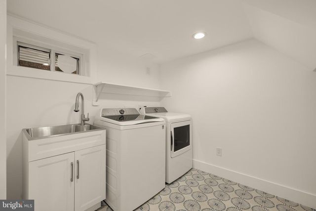 2832 SUMMERFIELD RD, Falls Church, VA 22042