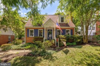2832 SUMMERFIELD RD, Falls Church, VA 22042