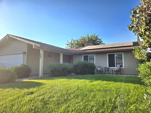 1364 Dove St, Los Banos, CA 93635