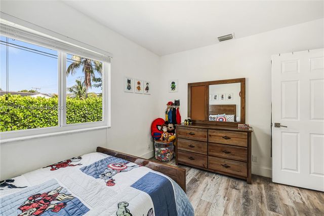 2801 NW 6th Street, Miami, FL 33125