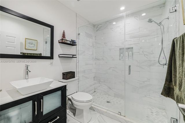 2801 NW 6th Street, Miami, FL 33125