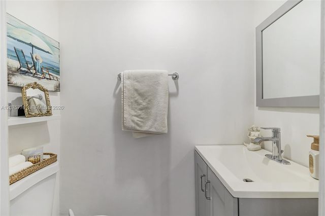 2801 NW 6th Street, Miami, FL 33125