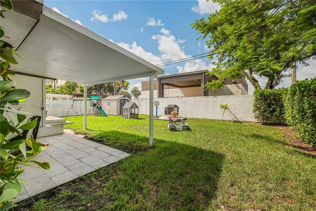 2801 NW 6th Street, Miami, FL 33125