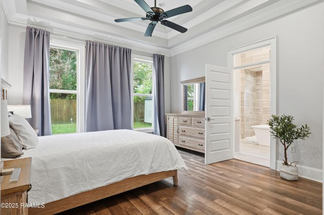 616 Beacon Drive, Youngsville, LA 70592