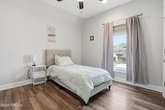 616 Beacon Drive, Youngsville, LA 70592