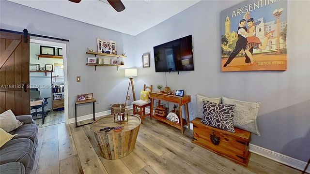 3760 Westminster St, Hollywood, FL 33021