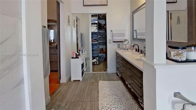 3760 Westminster St, Hollywood, FL 33021