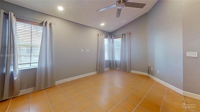 3760 Westminster St, Hollywood, FL 33021