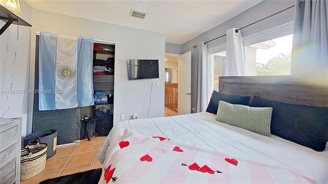 3760 Westminster St, Hollywood, FL 33021