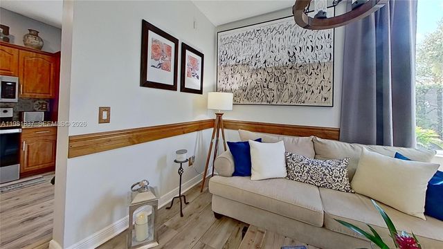 3760 Westminster St, Hollywood, FL 33021