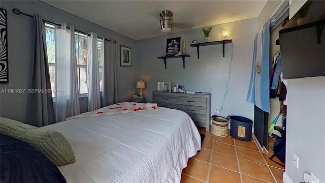 3760 Westminster St, Hollywood, FL 33021