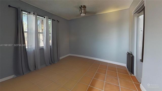 3760 Westminster St, Hollywood, FL 33021