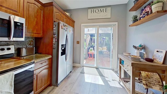 3760 Westminster St, Hollywood, FL 33021