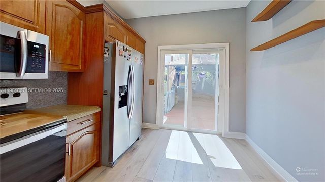 3760 Westminster St, Hollywood, FL 33021