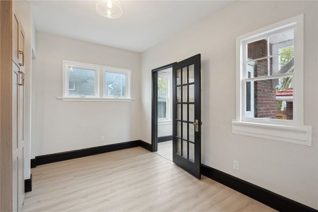 371 20th Street SE, Cedar Rapids, IA 52403