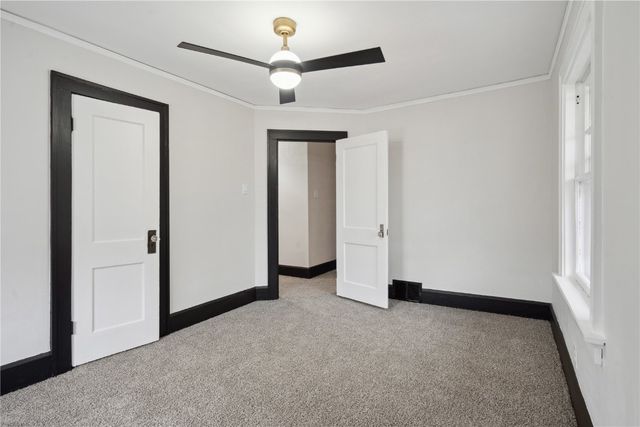 371 20th Street SE, Cedar Rapids, IA 52403