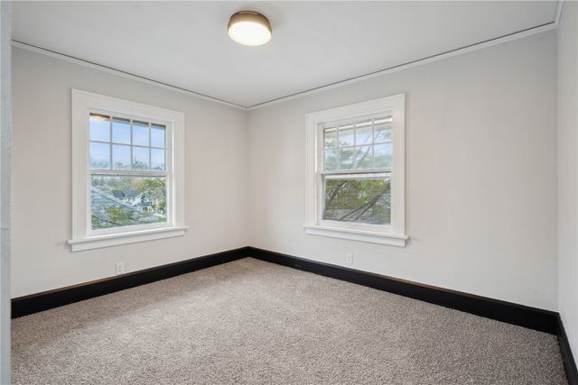 371 20th Street SE, Cedar Rapids, IA 52403