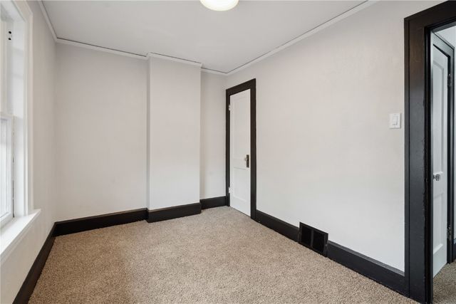 371 20th Street SE, Cedar Rapids, IA 52403