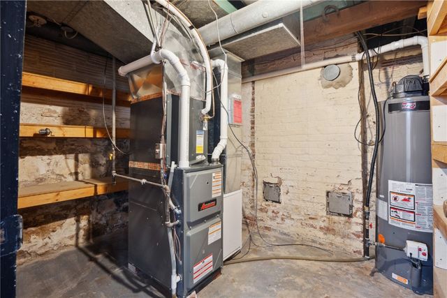 371 20th Street SE, Cedar Rapids, IA 52403