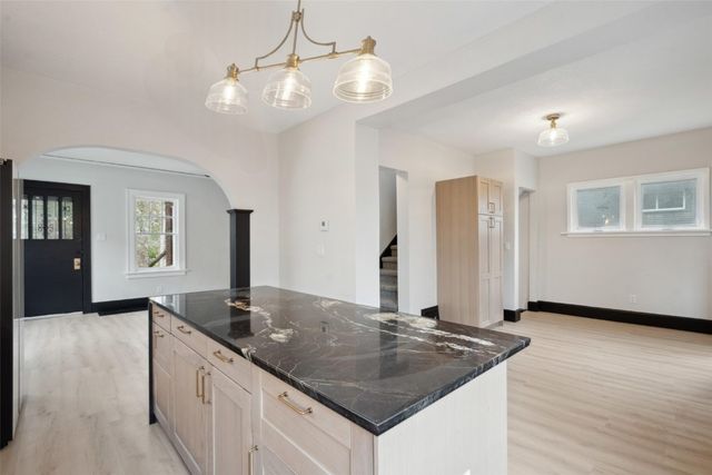 371 20th Street SE, Cedar Rapids, IA 52403